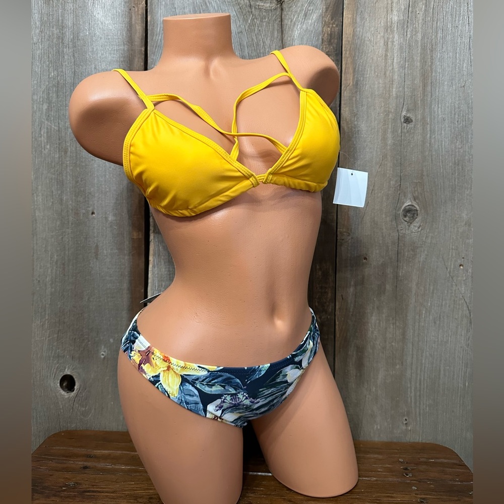 October Love Strappy Cheeky Bikini in Golden Yellow Floral Size Medium
